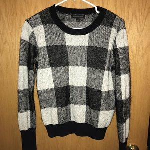 Women’s Plaid Crew Neck Sweater